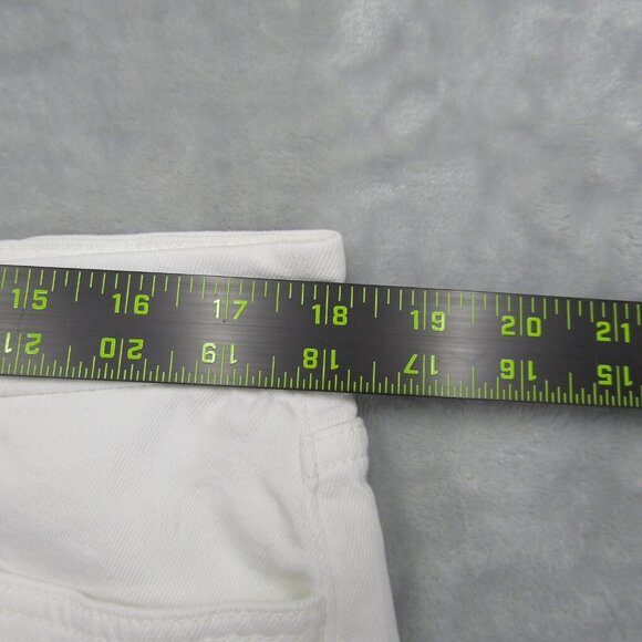 7 For All Mankind Jen 7 White Bermuda Denim Jean Shorts Size 16 New - Picture 8 of 11